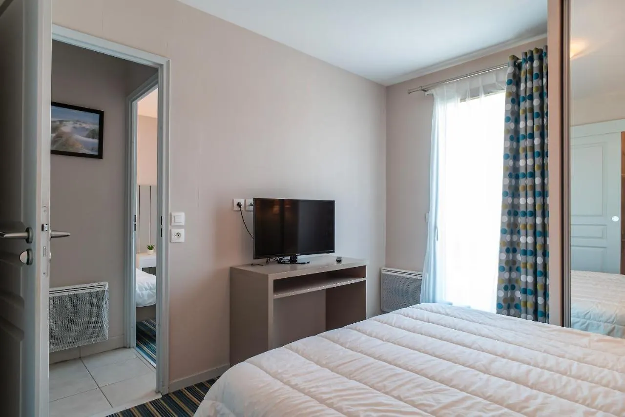 Apartment Les Thermes 530 - Vue Mer A 100M De La Plage Concarneau France
