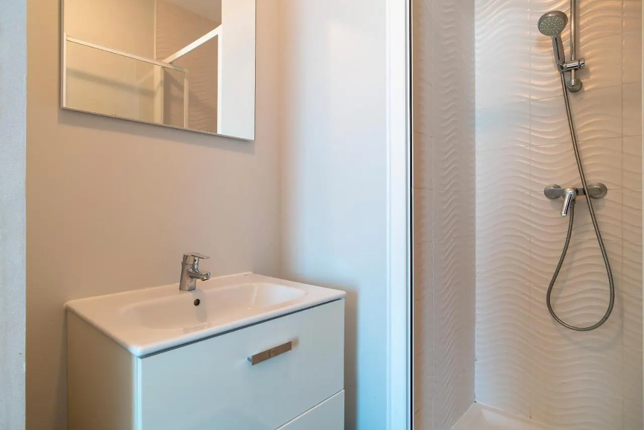 Les Thermes 530 - Vue Mer A 100M De La Plage Concarneau 0*,  France