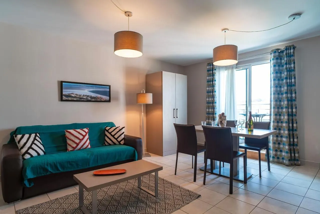 Apartment Les Thermes 530 - Vue Mer A 100M De La Plage Concarneau